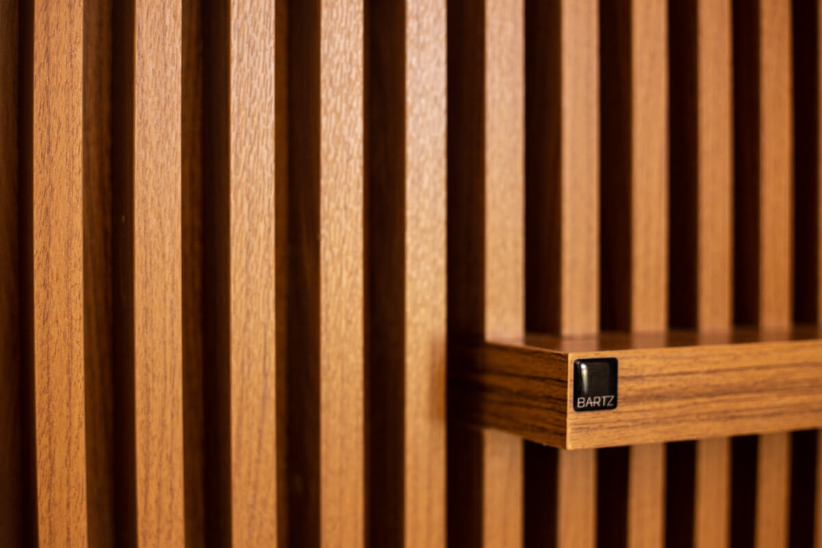 Painel canaletado decorativo com a marca Bartz Móveis