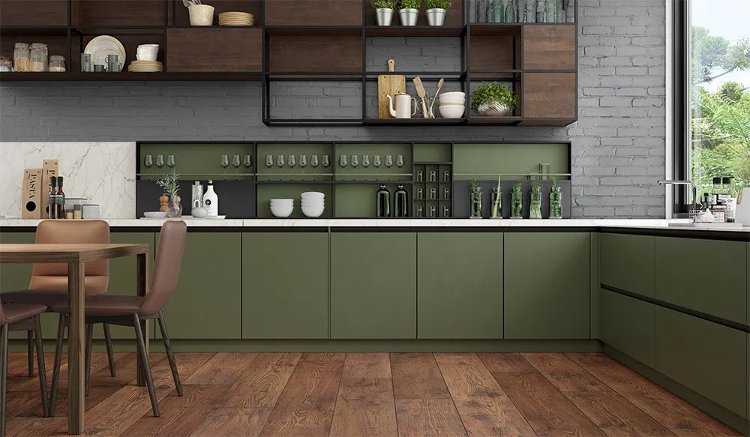 Cozinha planejada com os padrões de cores Amazônia e Imbuia