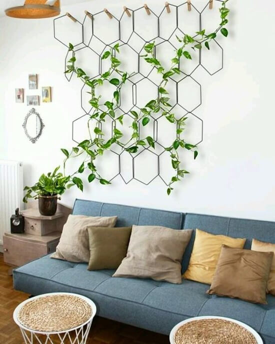 Estrutura decorada com plantas