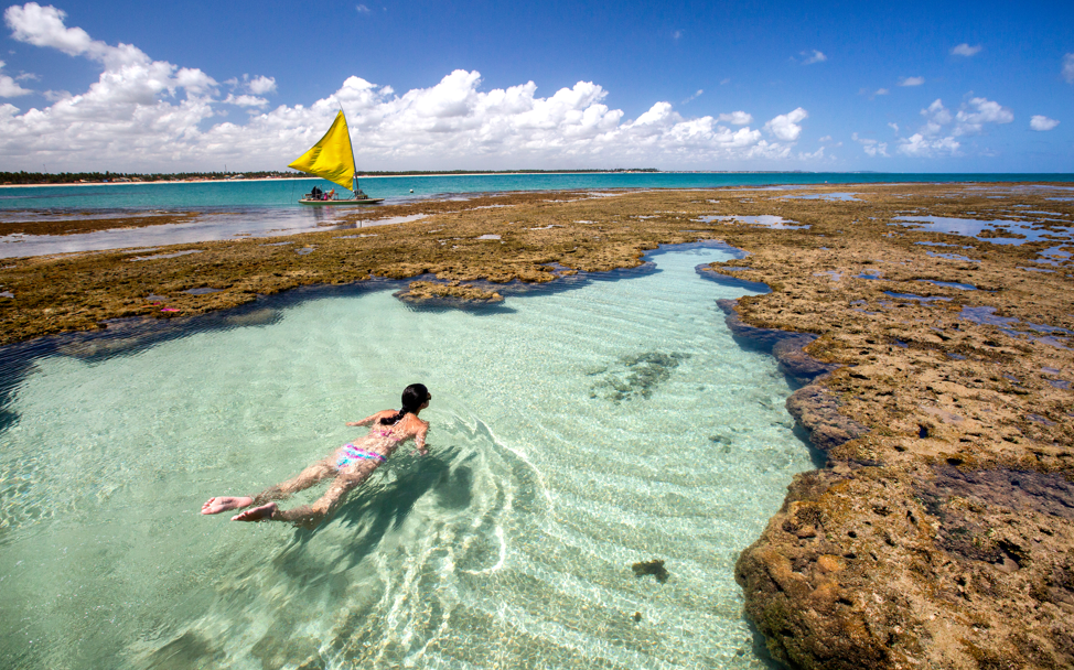 Foto: Reprodução CVC [https://www.cvc.com.br/dicas-de-viagem/fica-a-dica/porto-de-galinhas-onde-fica-quando-ir-quantos-dias-ficar/ ]