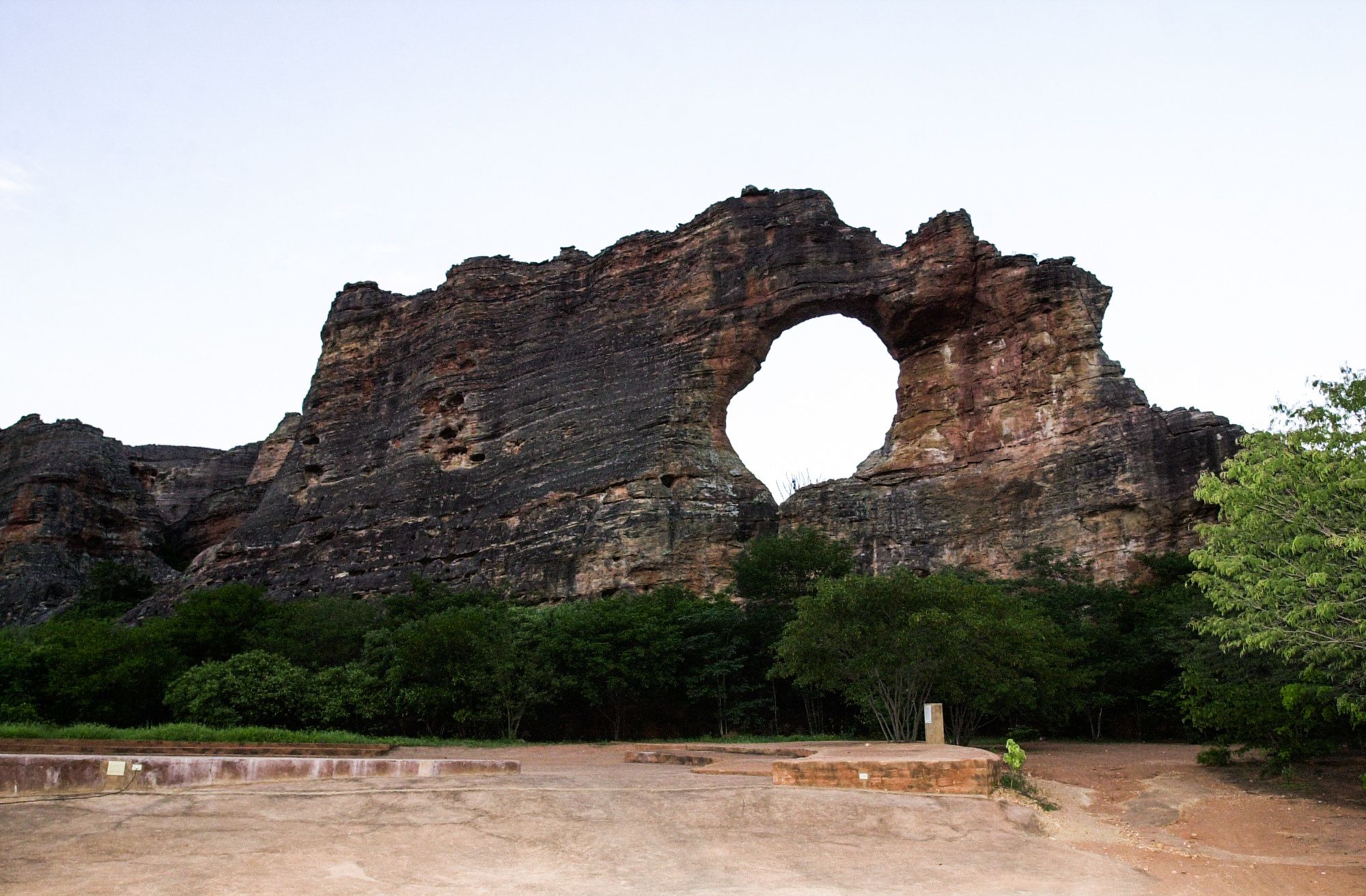 Foto: Marcello Casal Jr/ Agência Brasil [https://agenciabrasil.ebc.com.br/foto/2020-07/parque-nacional-da-serra-capivara-1596039059 ]